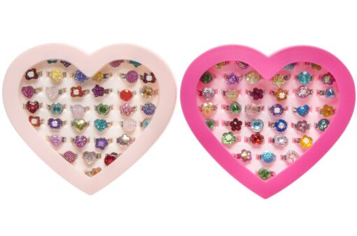 RINGS HEARTSHAPED BOX