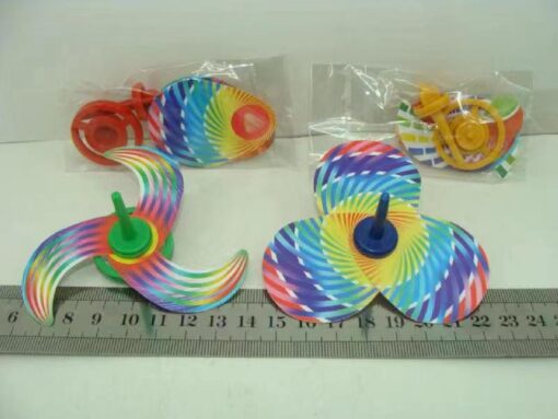 SPINNING TOP RAINBOW
